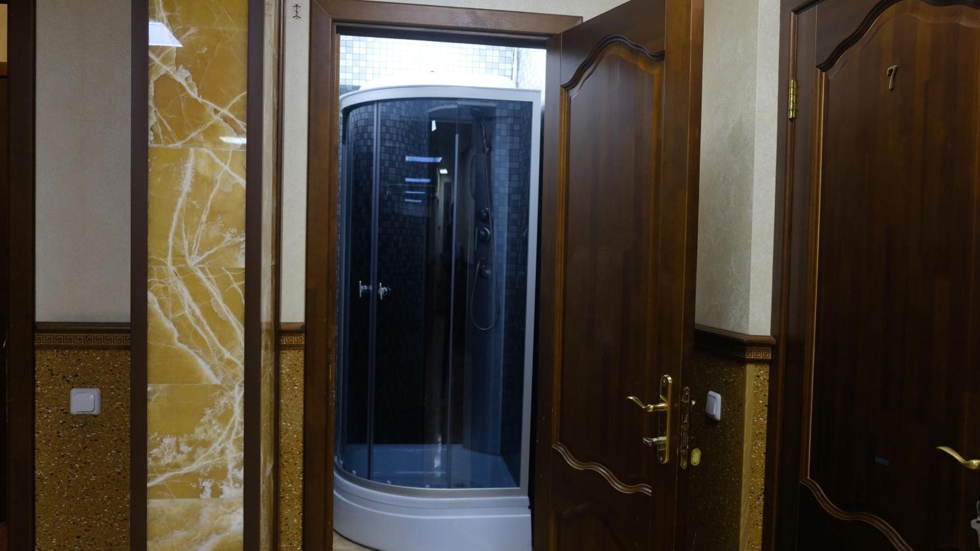Uneed Rooms: Sky Kiev Exteriör bild